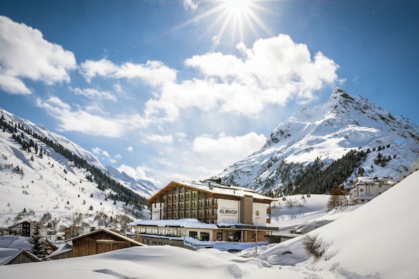 Property grounds - Hotel Almhof (Galtur)