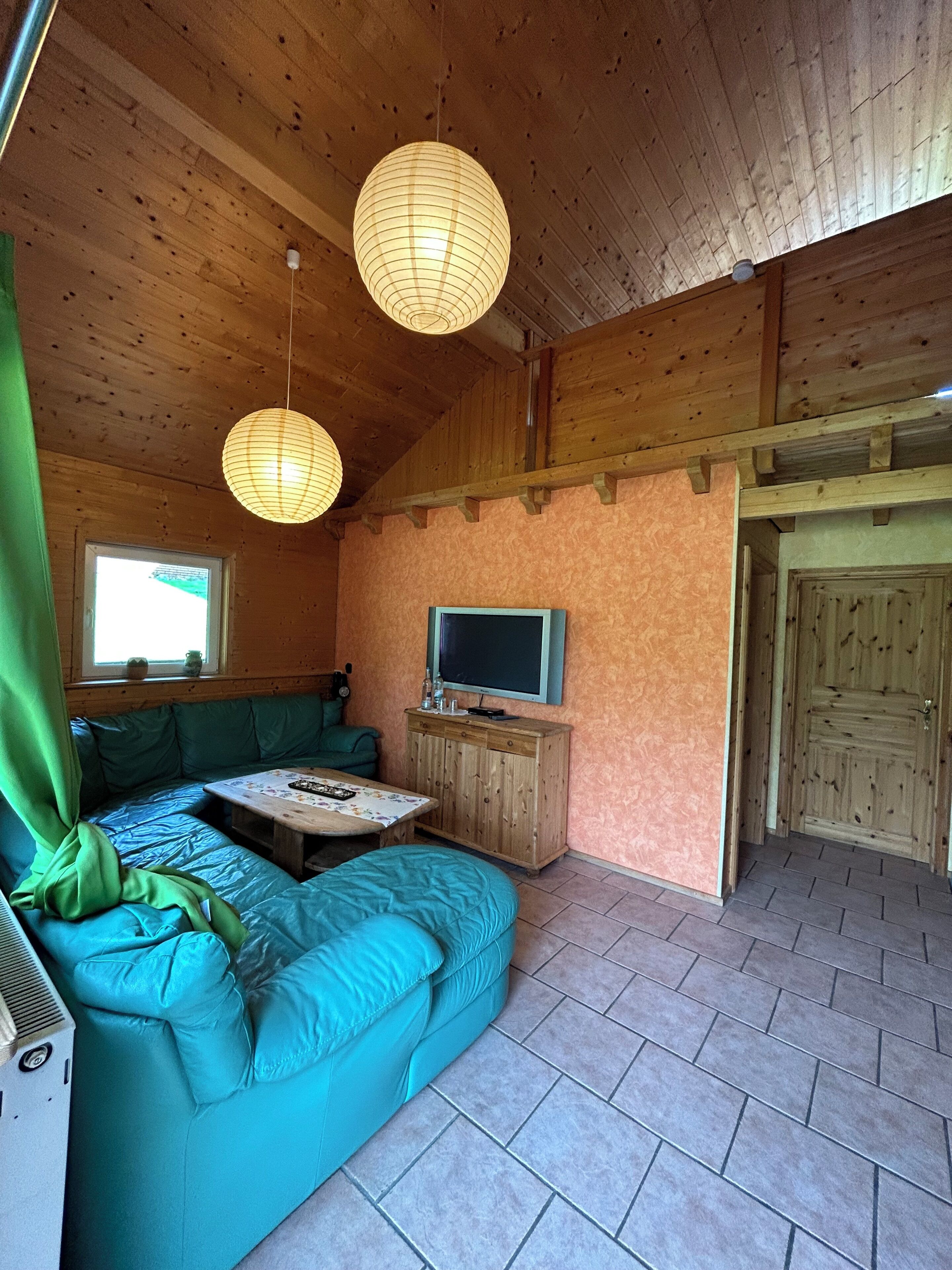 Comfort Chalet, Private Bathroom | Blackout curtains