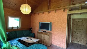 Comfort Chalet, Private Bathroom | Blackout curtains