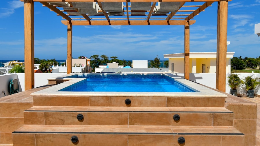 Rosil Place Aparthotel by the Beach