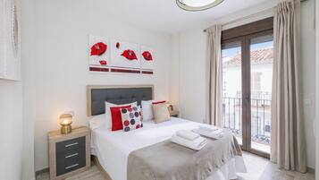 2 chambres, fer et planche à repasser, Wi-Fi gratuit, draps fournis