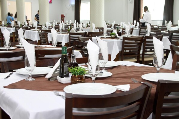 Restaurant - Miotto Executive Hotel (Navegantes)