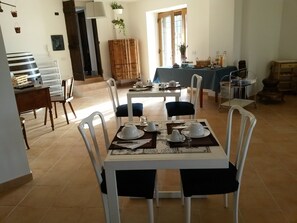 Free daily full breakfast  - L'Arcadia (Giffoni sei Casali)