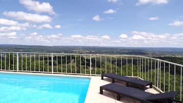 Sun deck