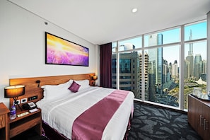Deluxe Room (Burj Khalifa View) | Premium bedding, down duvets, minibar, in-room safe - Park Regis Business Bay Hotel (Dubai)