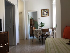 2 Schlafzimmer, WLAN, Bettwäsche