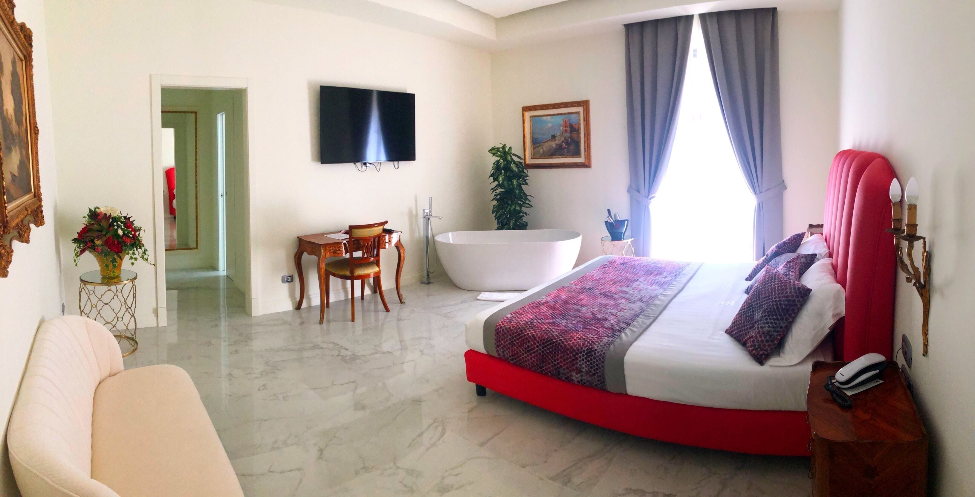 suite | 1 bedroom, minibar, in-room safe, soundproofing