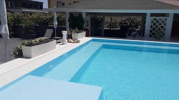 Seasonal outdoor pool