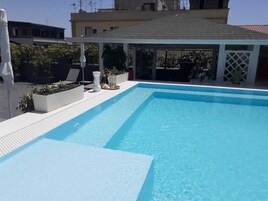 Piscina stagionale all'aperto