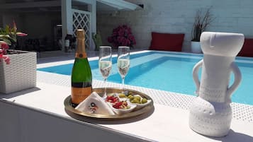 Piscina stagionale all'aperto