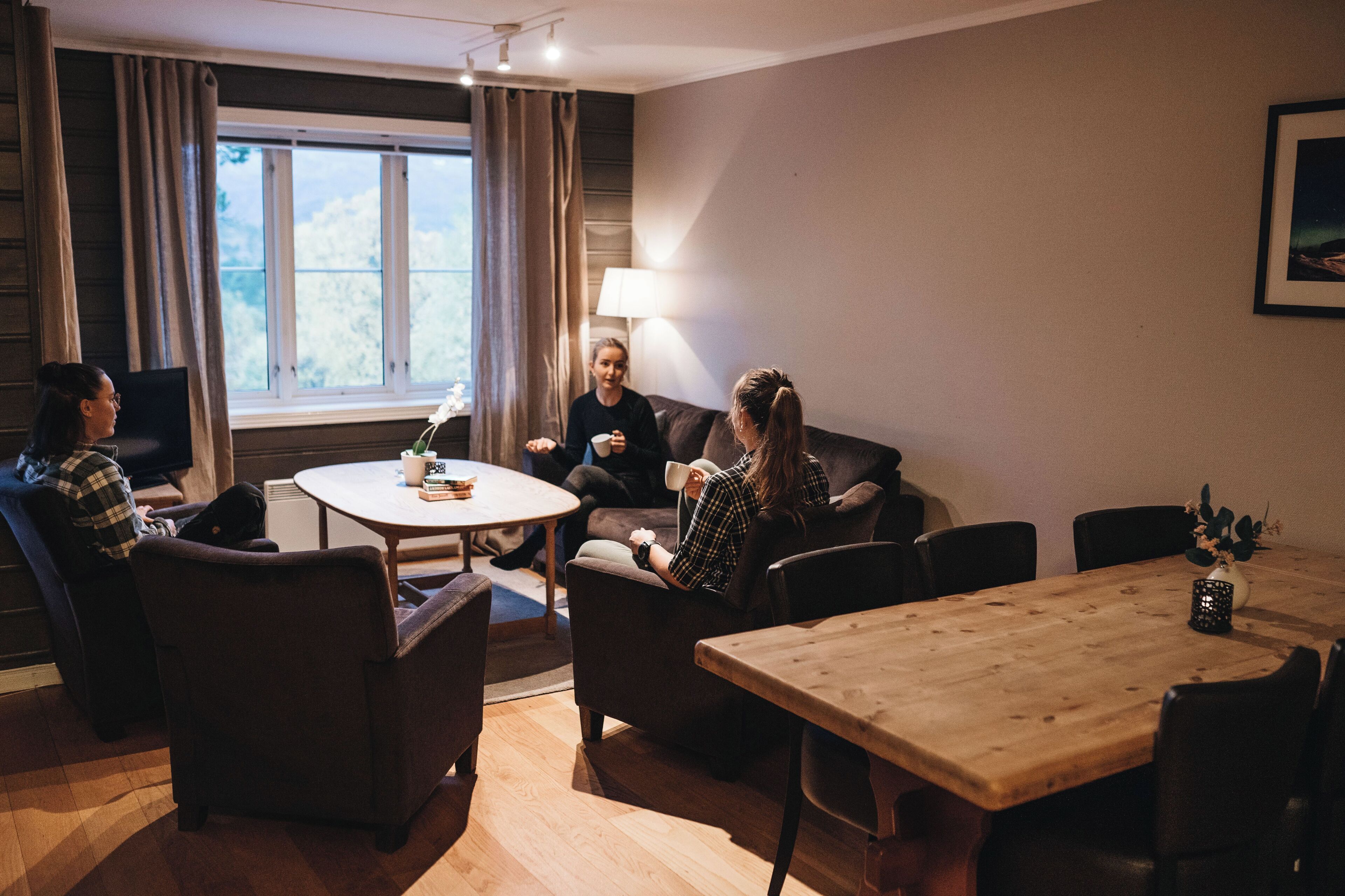 Leilighet, 3 soverom | Oppholdsområde | Flatskjerm-TV