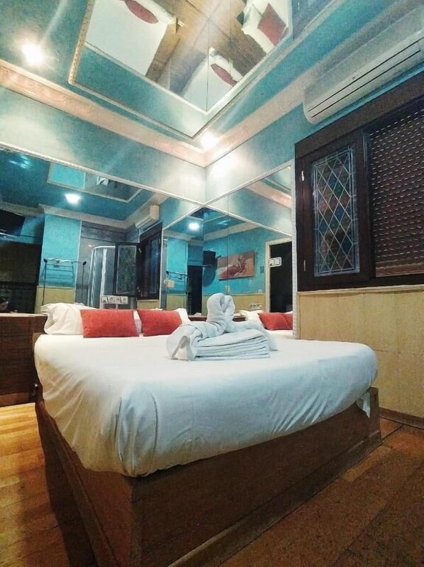 Room - Hostal Avenida Andalucía (Seville)