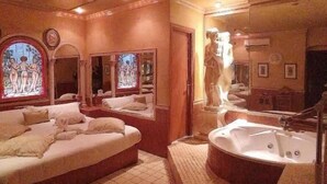 Room - Hostal Avenida Andalucía (Seville)