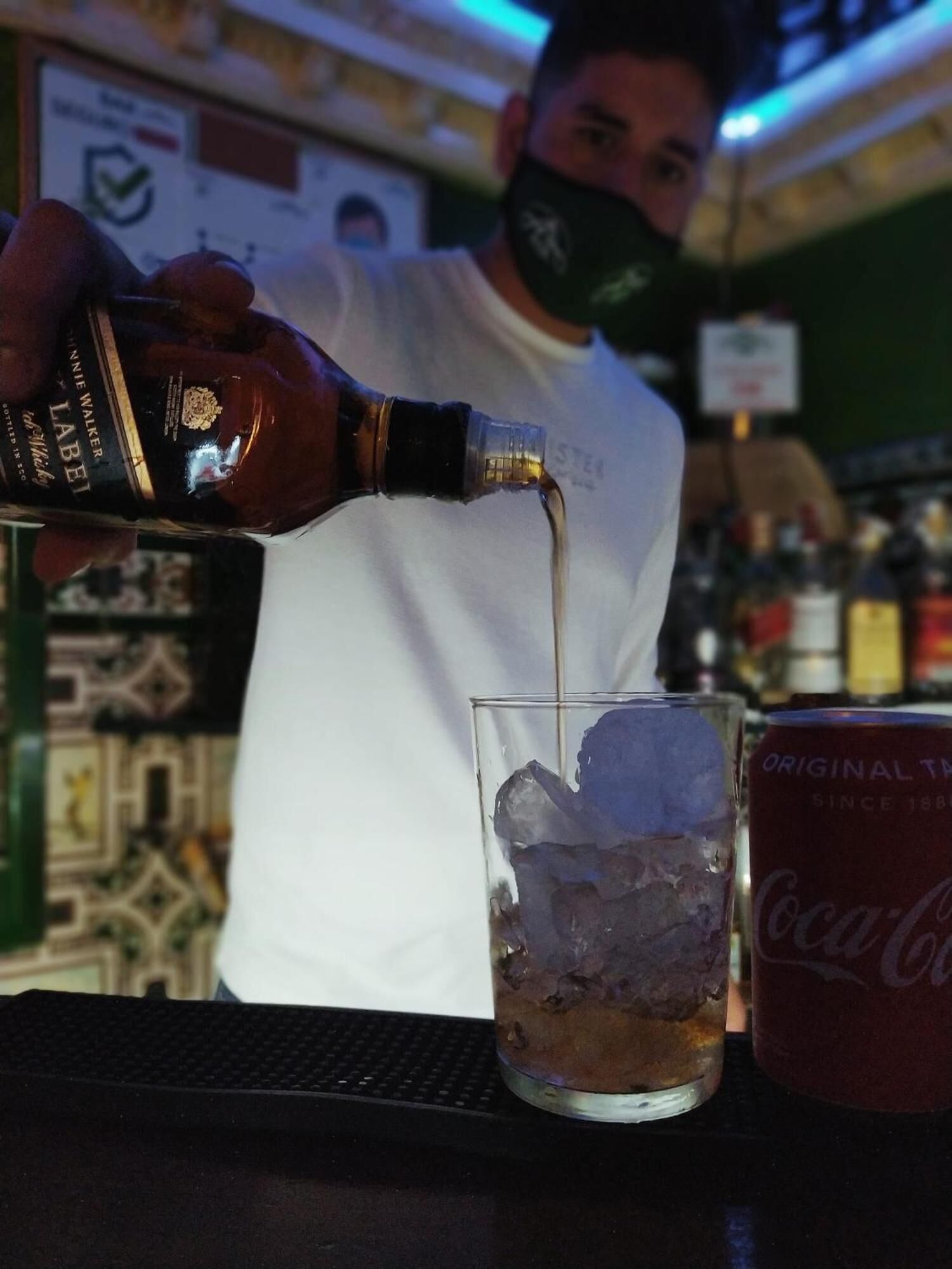 Foto - Hostal Avenida Andalucia - Solo Adultos