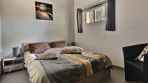 Cottage (Les Pins) | 2 bedrooms, soundproofing, iron/ironing board (on request), cribs (free) - Mas de la Bastide (Joyeuse)