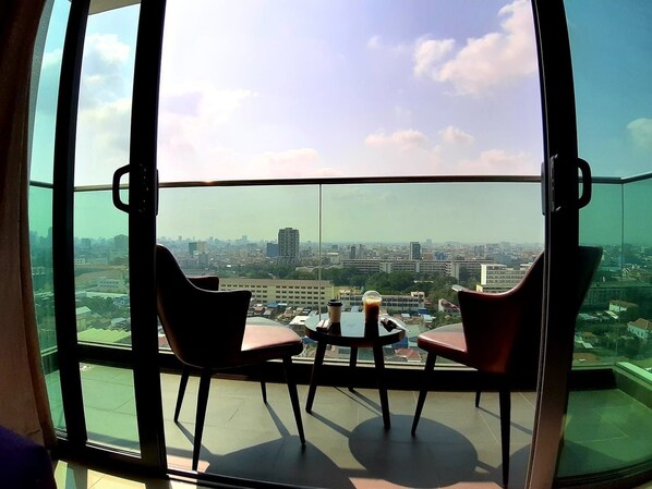 Family 2-Bedroom Apartment Type D | Balkong