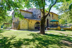 Exterior - Villa with private pool, air conditioning in Val d'Orcia. Very quiet place!!! (Sarteano)