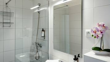 Double Room | Bathroom | Shower, hair dryer, towels, soap