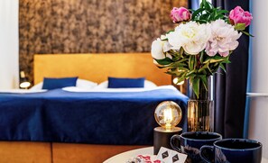 Kamar Double Deluks | Meja kerja, tirai kedap cahaya, Wi-Fi gratis, dan seprai linen