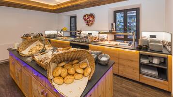Tägliches inbegriffenes Frühstücksbuffet
