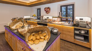 Desayuno buffet incluido todos los días 