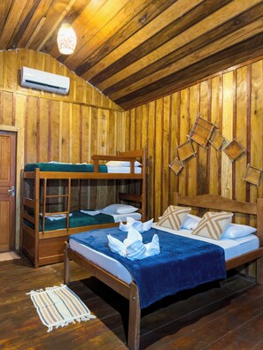 Bangalô Vitória | Individually decorated, free WiFi - Vista do Lago Jungle Lodge (Manacapuru)