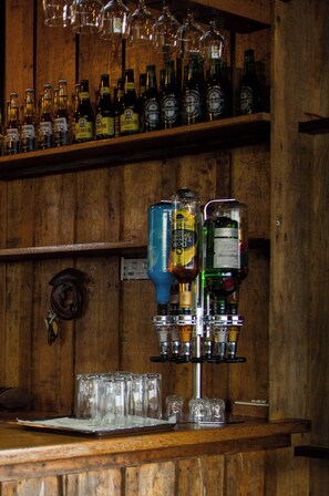 Bar junto a la alberca