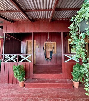 Espacio para trabajar con un portátil y wifi gratis