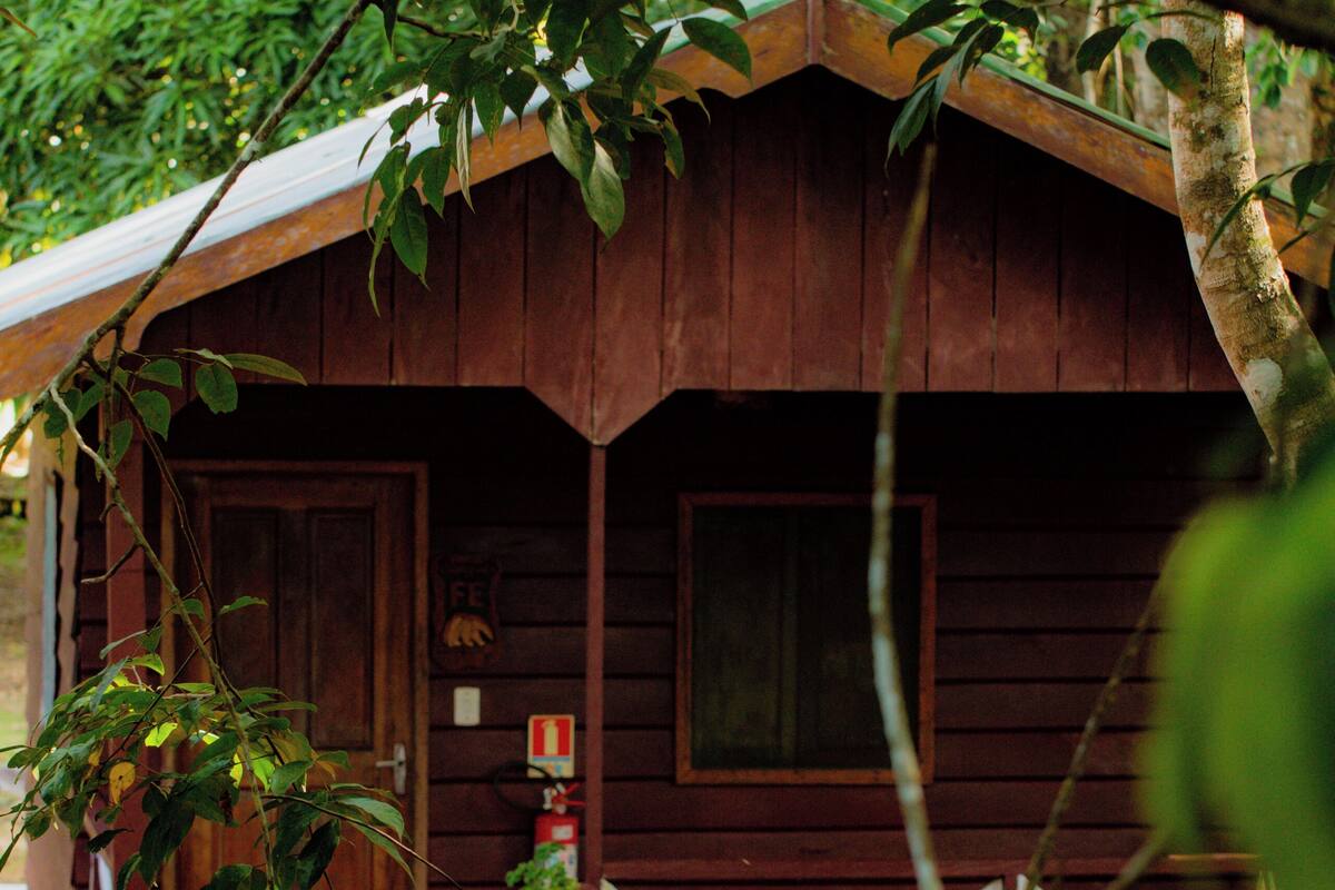 BangalĂ´ FĂŠ | Laptop workspace, free WiFi