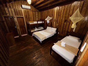 Standard Quadruple Room | View from room - Vista do Lago Jungle Lodge (Manacapuru)