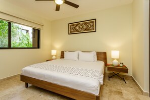 Appartement Deluxe, 1 très grand lit et 1 canapé-lit, balcon, côté jardin | 1 chambre, literie de qualité, couette en duvet, coffre-fort