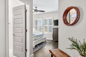 3 chambres, fer et planche à repasser, Wi-Fi gratuit, draps fournis