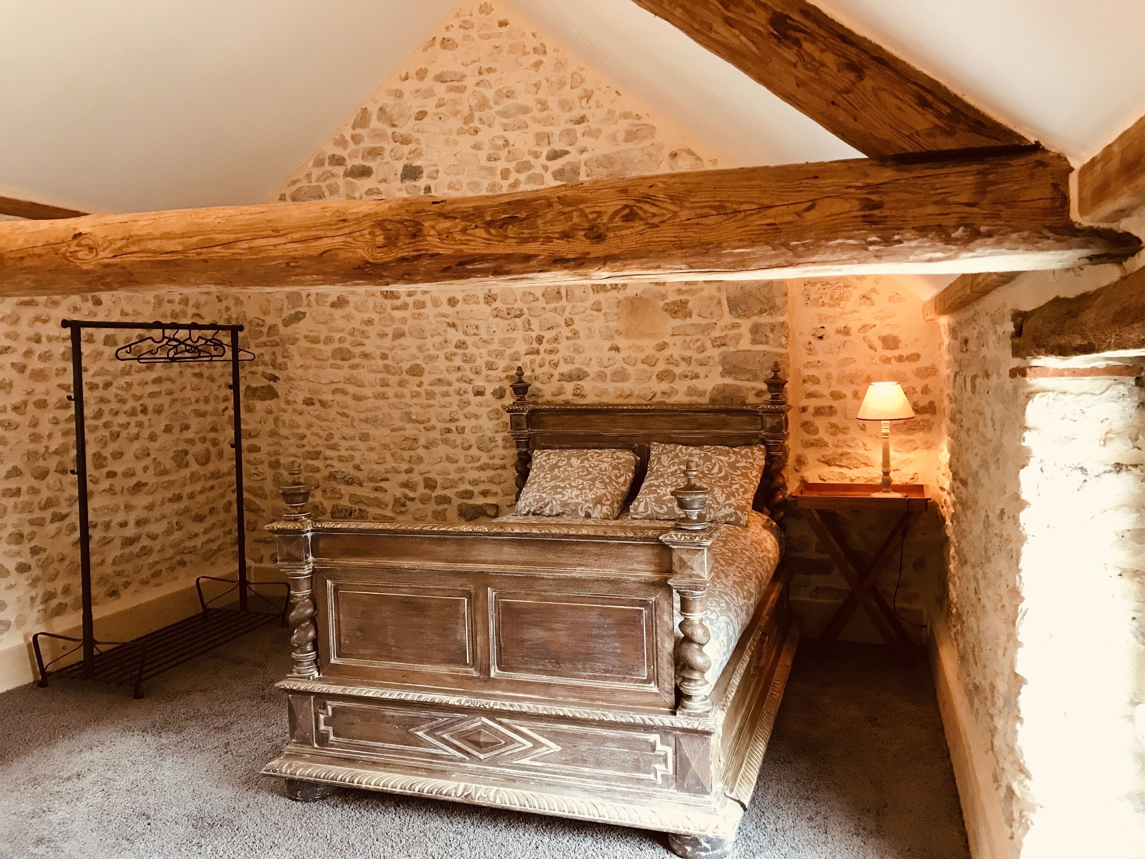 5 makuuhuonetta, silitysrauta/-lauta, Wi-Fi, vuodevaatteet