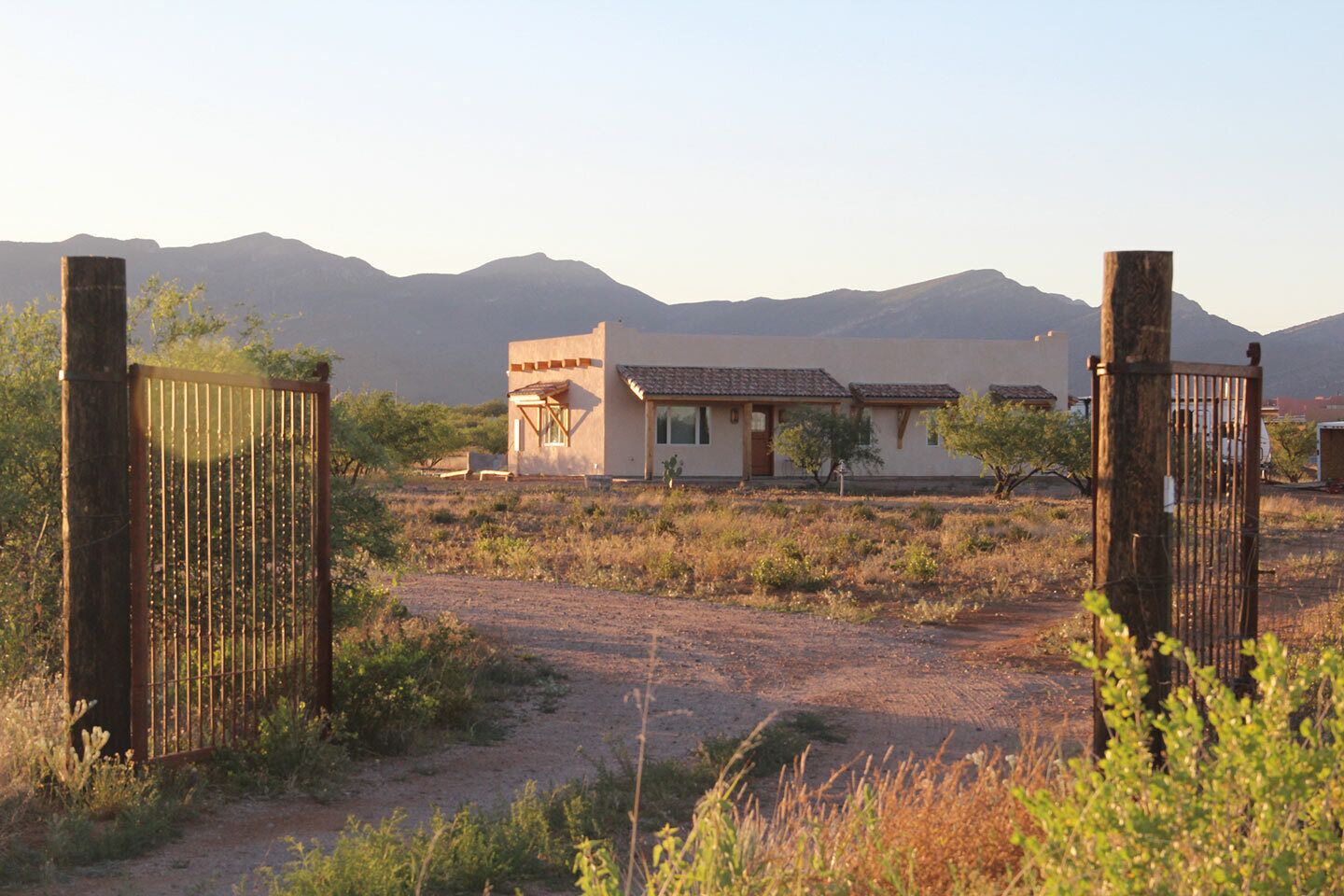 Like new Santa Fe Contemporary.