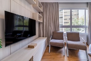 TV, DVD player