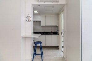 Fridge, microwave, coffee/tea maker, toaster - AV1209 - Studio 4p/ 1q (São Paulo)