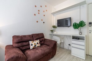 Smart TV - AV1209 - Studio 4p/ 1q (São Paulo)