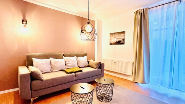 Luokittelematon kuva, 1 kautta 12, painike