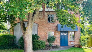 Luokittelematon kuva, 4 kautta 12, painike