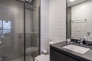 تجهيزات دش، مجففات شعر، مناشف