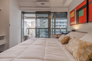 Iron/ironing board, free WiFi, bed sheets