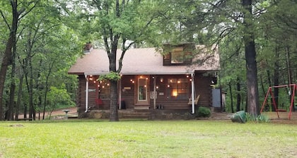 Completely restored cabin on the banks of the Blue River!