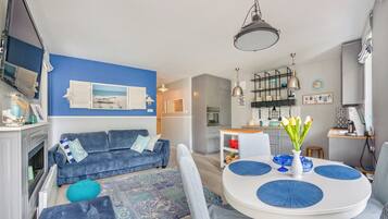 Apartment (13) | 1 Schlafzimmer, laptopgeeigneter Arbeitsplatz, Bügeleisen/Bügelbrett