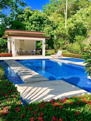 Piscine extérieure