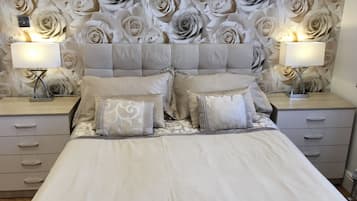 1 Schlafzimmer, Zimmersafe, Bügeleisen/Bügelbrett, kostenloses WLAN