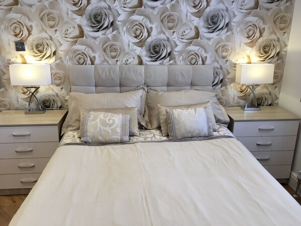1 bedroom, in-room safe, iron/ironing board, free WiFi