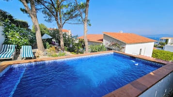 Piscine extérieure