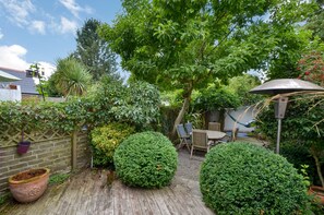 Terrace/patio - Spacious and Modern. (Leeds)