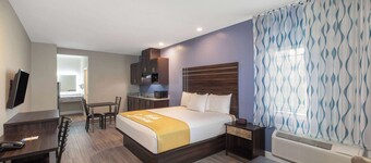 Days Inn & Suites by Wyndham La Porte