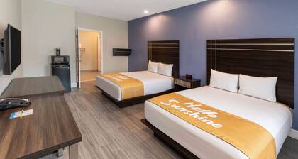 Days Inn & Suites by Wyndham La Porte